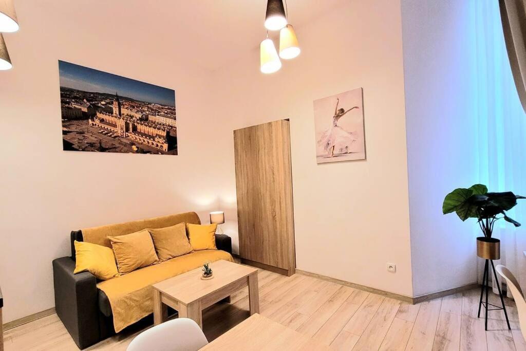Golden Apartment Bosacka Krakow Old Town 2 Rooms Ngoại thất bức ảnh